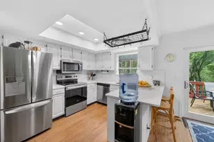 5700 Mason Bluff Dr, Burke, VA 22015 - Photo 11