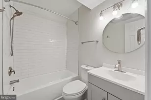 6335 Paddington Ln, Centreville, VA 20120 - Photo 19