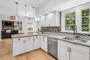 5810 Hannora Ln, Fairfax Station, VA 22039 - Photo 25