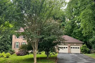 5810 Hannora Ln, Fairfax Station, VA 22039 - Photo 1