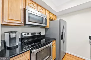 14901 Rydell Rd, Centreville, VA 20121 - Photo 9