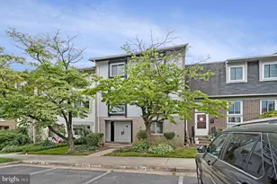 9506 Miranda Ct, Fairfax, VA 22031 - Photo 3