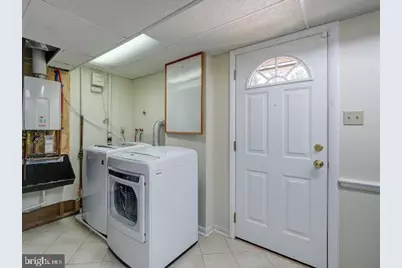 5705 Buckingham Palace Court, Alexandria, VA 22315 - Photo 31