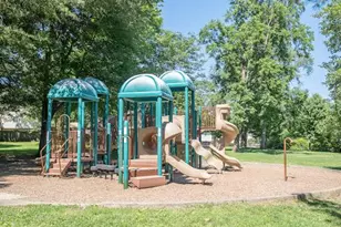 5705 Buckingham Palace Ct, Alexandria, VA 22315 - Photo 47