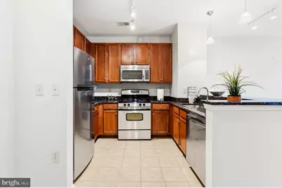 2665 Prosperity Avenue #105, Fairfax, VA 22031 - Photo 17