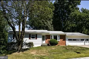 1402 Desale St SW, Vienna, VA 22180 - Photo 1