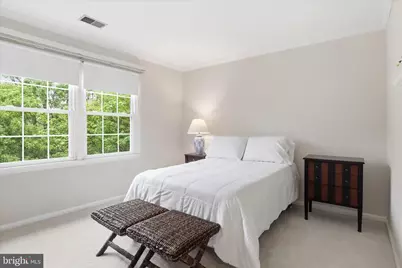9833 Squaw Valley Drive, Vienna, VA 22182 - Photo 27