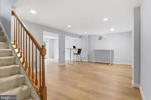 9833 Squaw Valley Dr, Vienna, VA 22182 - Photo 33