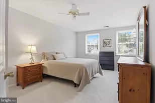 9833 Squaw Valley Dr, Vienna, VA 22182 - Photo 25