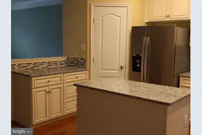 13097 Park Crescent Circle, Herndon, VA 20171 - Photo 5
