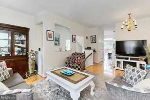 8509 Towne Manor Ct, Alexandria, VA 22309 - Photo 9