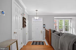 12789 Dogwood Hills Ln, Fairfax, VA 22033 - Photo 3