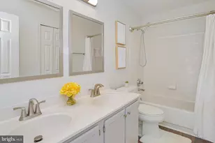 14618 Stream Pond Dr, Centreville, VA 20120 - Photo 43
