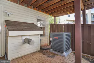 14618 Stream Pond Dr, Centreville, VA 20120 - Photo 55