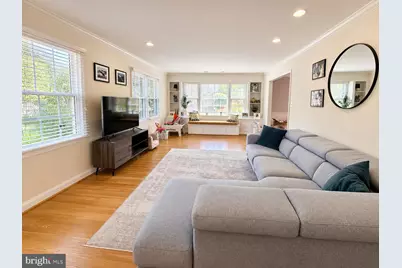7327 Yates Court, McLean, VA 22101 - Photo 3