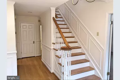 7327 Yates Court, McLean, VA 22101 - Photo 5
