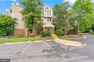 12919 Alton Square, Herndon, VA 20170 - Photo 3