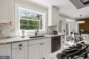 15403 Martins Hundred Dr, Centreville, VA 20120 - Photo 11