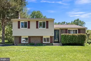 12780 Bradwell Rd, Herndon, VA 20171 - Photo 5
