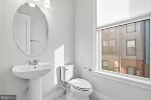 2433 Liberty Loop, Herndon, VA 20171 - Photo 15