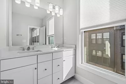 2433 Liberty Loop, Herndon, VA 20171 - Photo 23