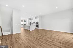 2433 Liberty Loop, Herndon, VA 20171 - Photo 5