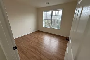 11328 Westbrook Mill Ln, Fairfax, VA 22030 - Photo 13