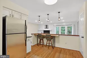 12564 Garland Tree Ct, Fairfax, VA 22033 - Photo 9