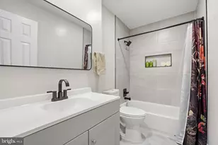 5404 Charleston Woods Dr, Fairfax, VA 22032 - Photo 29