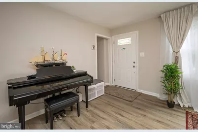 2420 Byrd Lane, Alexandria, VA 22303 - Photo 5