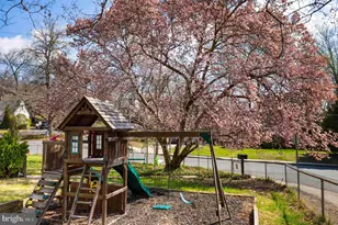 2420 Byrd Ln, Alexandria, VA 22303 - Photo 35