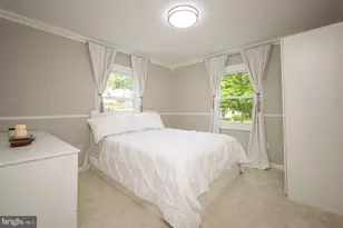 2420 Byrd Ln, Alexandria, VA 22303 - Photo 15