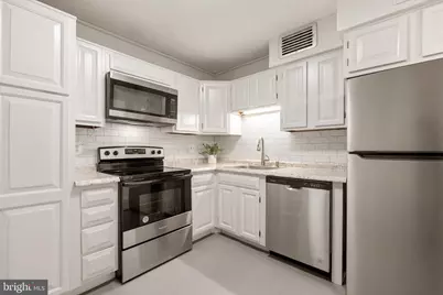 1800 Old Meadow Road #909, McLean, VA 22102 - Photo 7