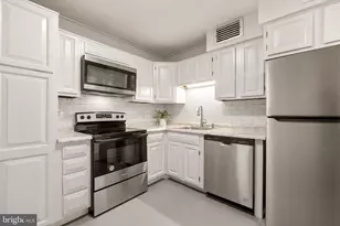 1800 Old Meadow Rd, McLean, VA 22102 - Photo 7