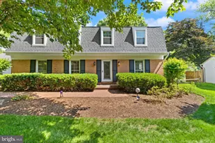 2037 Durand Dr, Reston, VA 20191 - Photo 3