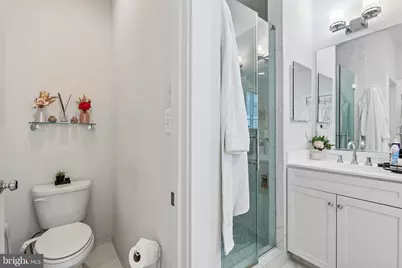 2865 Lowen Valley Road, Alexandria, VA 22303 - Photo 23