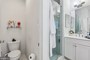 2865 Lowen Valley Rd, Alexandria, VA 22303 - Photo 23