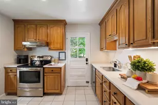 1504 Dare Ct, Alexandria, VA 22308 - Photo 17