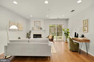 12625 Fair Crest Ct, Fairfax, VA 22033 - Photo 9