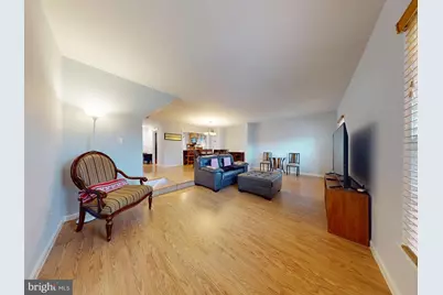 7302 Rolling Oak Lane, Springfield, VA 22153 - Photo 3