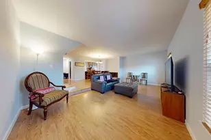 7302 Rolling Oak Ln, Springfield, VA 22153 - Photo 3