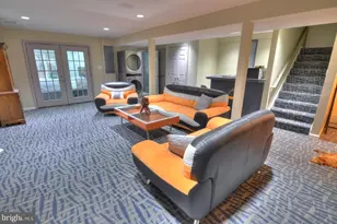 4304 Silas Hutchinson Dr, Chantilly, VA 20151 - Photo 15