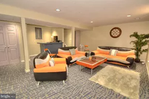 4304 Silas Hutchinson Dr, Chantilly, VA 20151 - Photo 31
