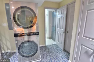 4304 Silas Hutchinson Dr, Chantilly, VA 20151 - Photo 27