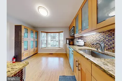 7302 Rolling Oak Lane, Springfield, VA 22153 - Photo 5