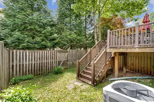 2827 Kelly Square, Vienna, VA 22181 - Photo 39