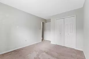 2827 Kelly Square, Vienna, VA 22181 - Photo 27