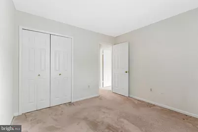 2827 Kelly Square, Vienna, VA 22181 - Photo 25