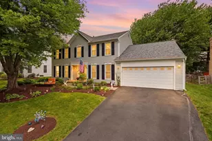 1498 Powells Tavern Pl, Herndon, VA 20170 - Photo 1