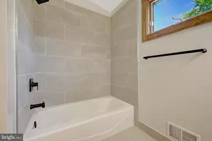 822 Walker Rd, Great Falls, VA 22066 - Photo 11